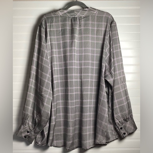 Torrid NWT size 5/ 28W Purple & black plaid Long Sleeve  Blouse tie-front blouse - Picture 6 of 10